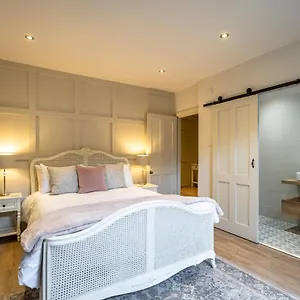 The Retreat At Dukes Townhouse Apartment York